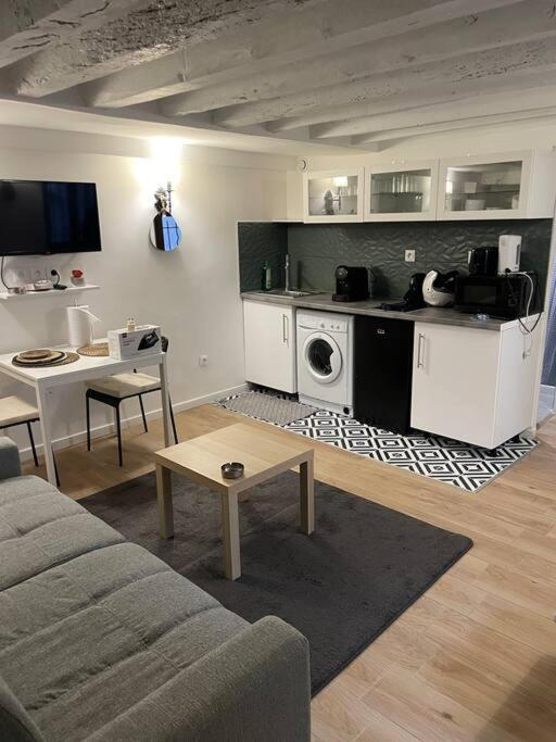 Appartement Confortable - Opera - Place De La Madeleine - Saint Martin - 4 Pers Paris Bagian luar foto